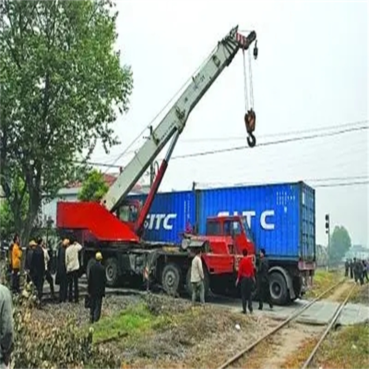 高坪如何快速找到附近的吊车救援公司